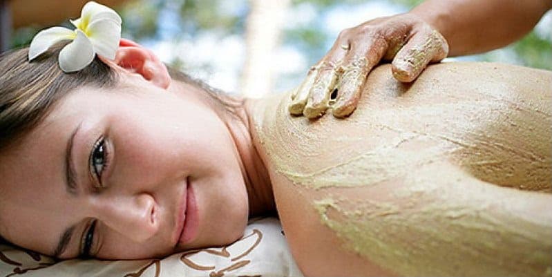 Derma polish back skin renewal at Mayon Aesthetic Centre