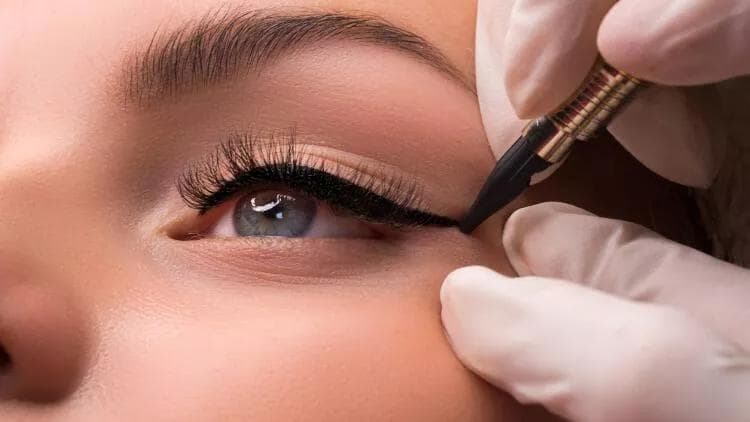 Permanent eyeliner PMU at Mayon Aesthetic Centre
