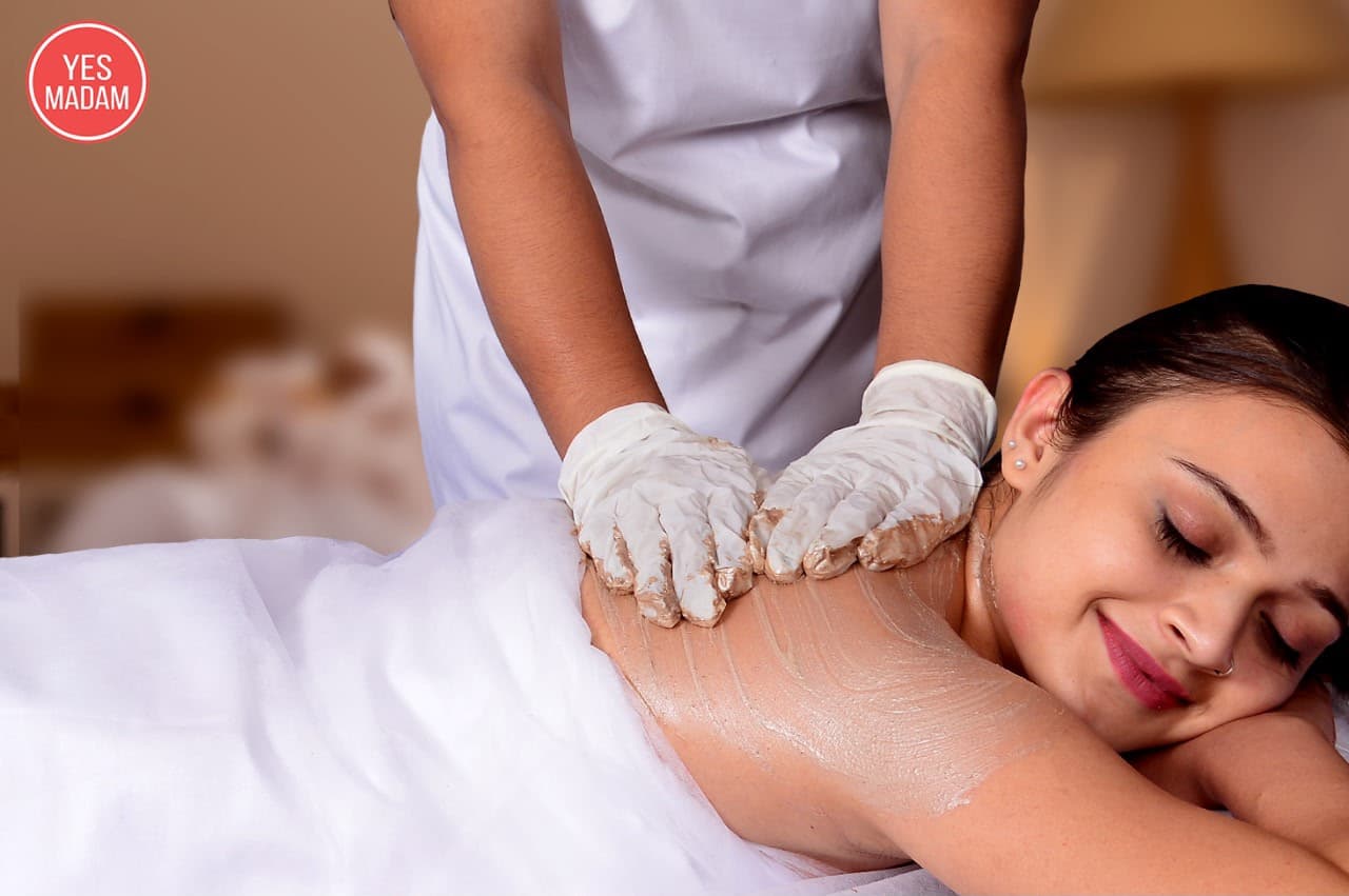 Follicular smoothening skin therapy at Mayon Aesthetic Centre