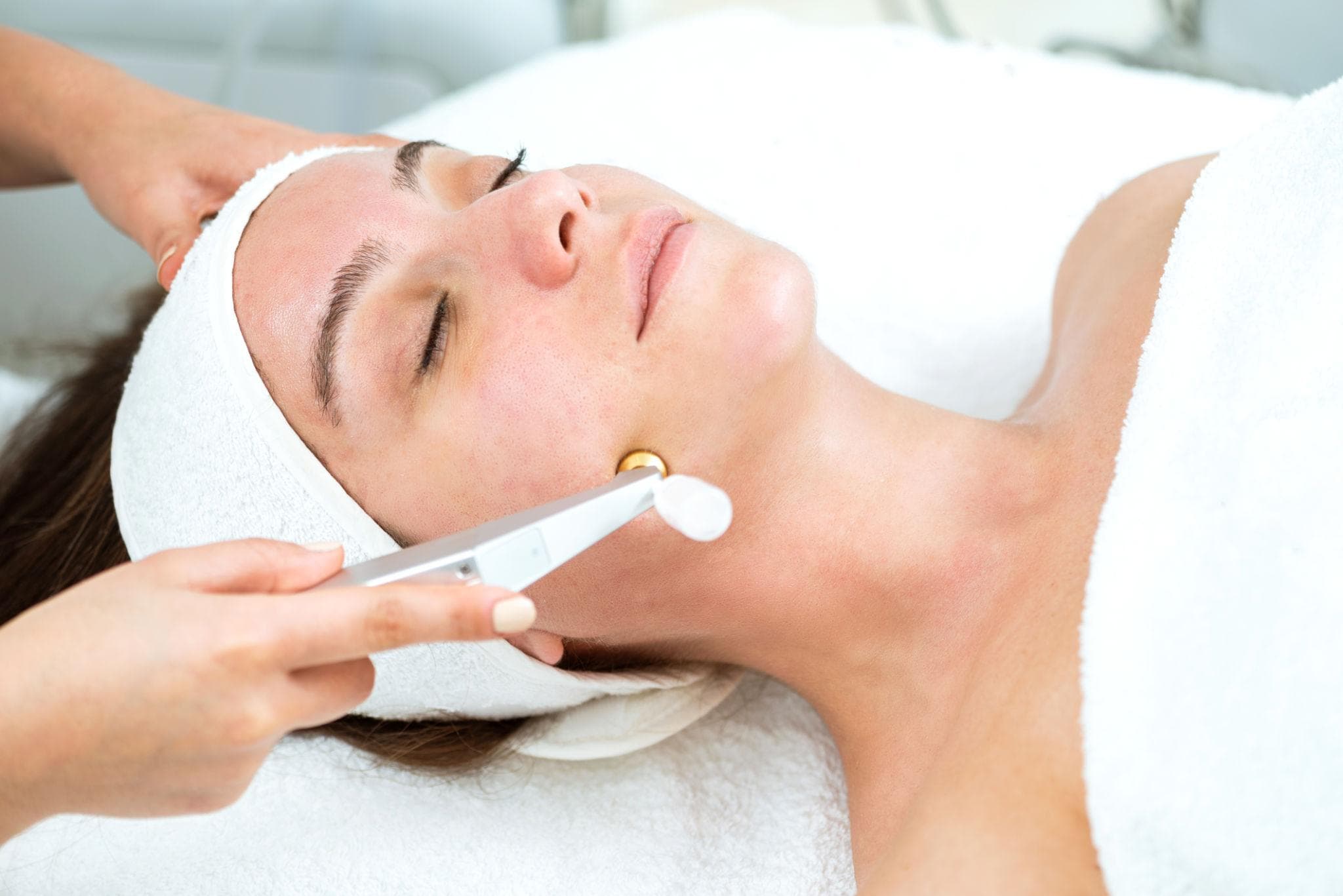 Groom skin reset treatment at Mayon Aesthetic Centre
